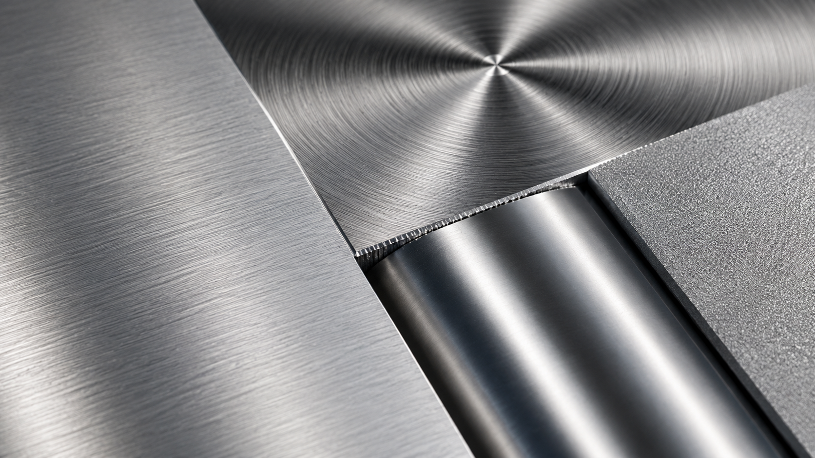Neutral dargestellte mechanisch bearbeitete Metalloberflächen